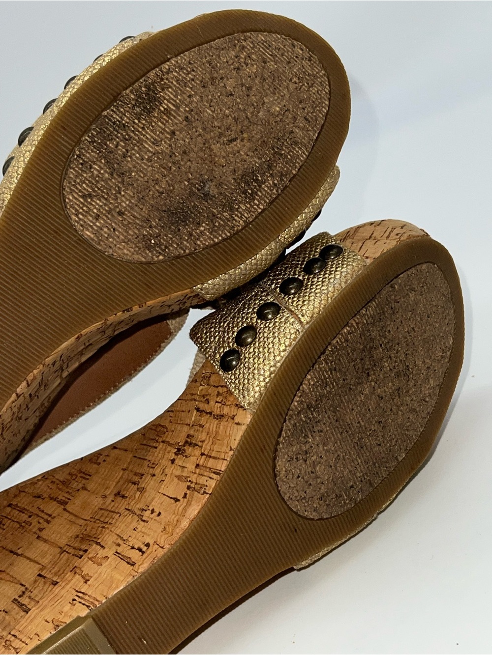 Lucky Brand Gold Metallic Canvas Upper Wedge Cork Heels Size 6.5 - Picture 7 of 12